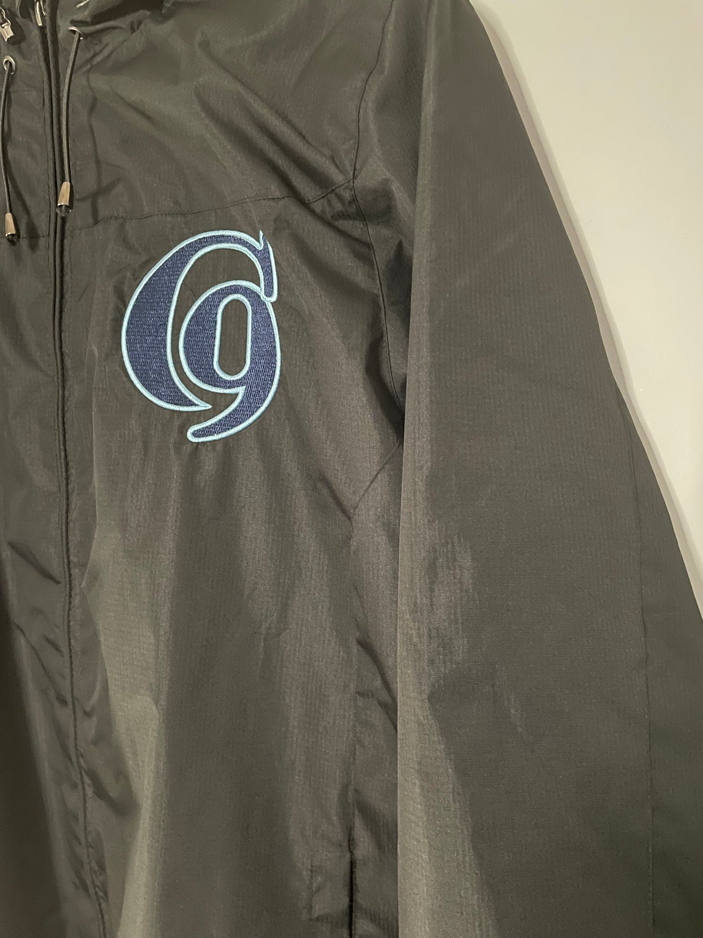 RTH Windbreaker